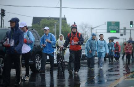 中成泵業員工參加“一個雞蛋的暴走”公益活動